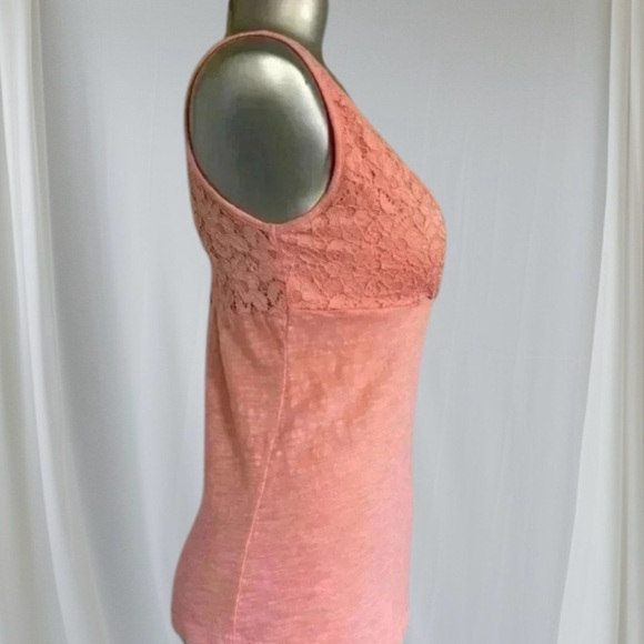 FREE💟Lace Bandeau Tank Top - Picture 3 of 13